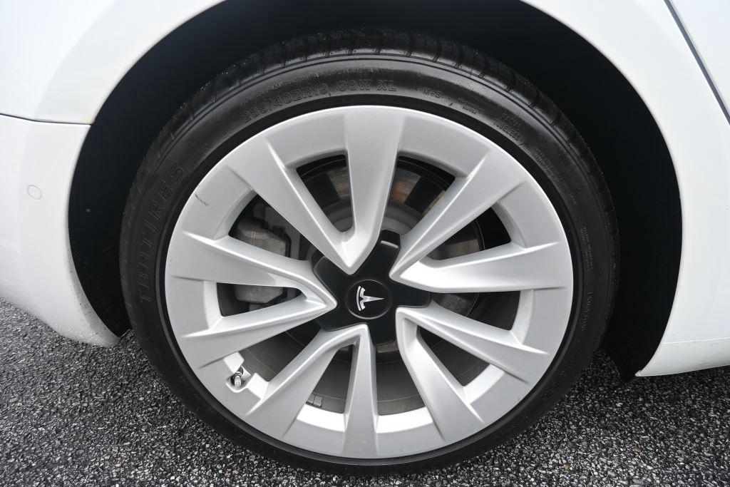 2021 Tesla Model 3 Base photo 22