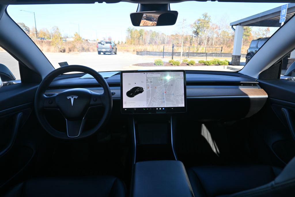 2020 Tesla Model 3 Base photo 3