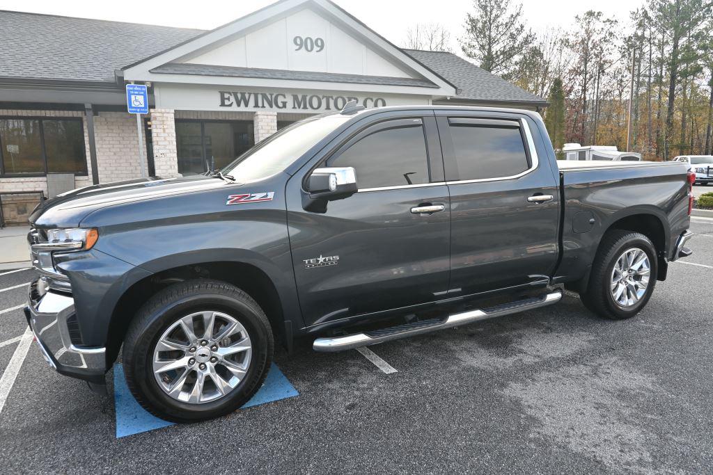 Chevrolet Silverado 1500's photo