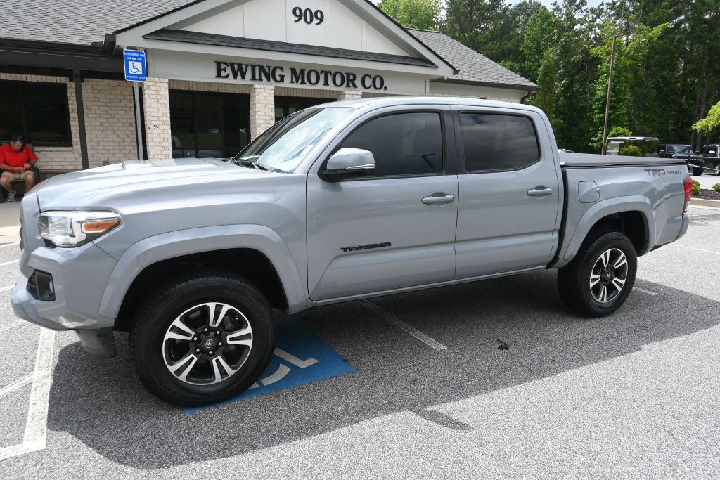 2019 Toyota Tacoma TRD Sport's photo