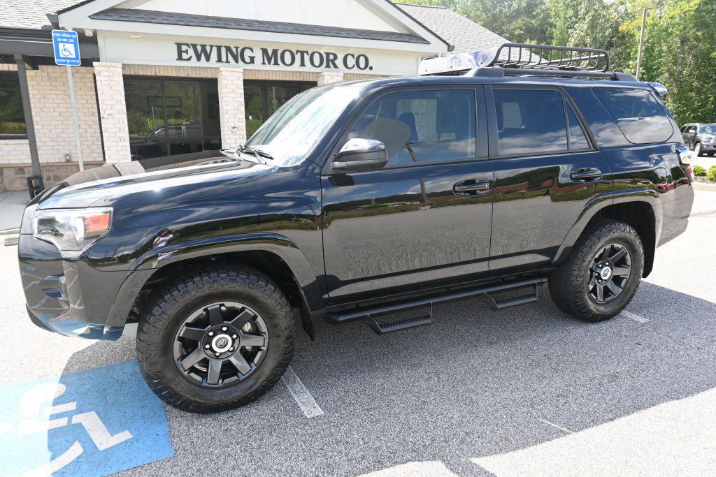 2021 Toyota 4Runner Trail's photo