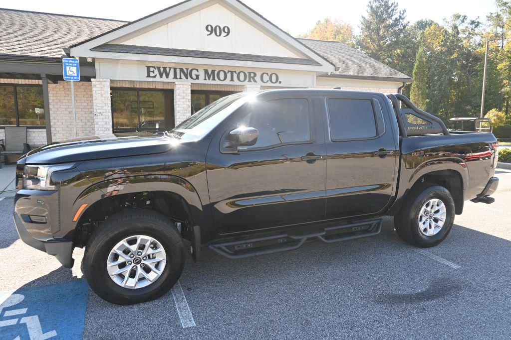 2024 Nissan Frontier SV's photo