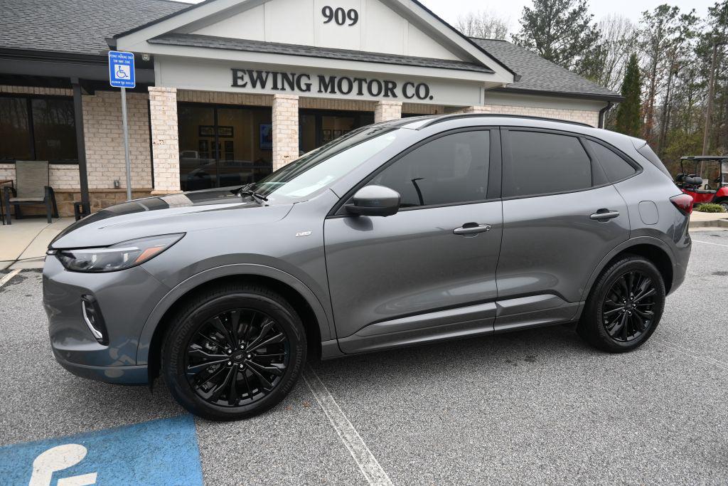 2023 Ford Escape ST-Line Elite's photo