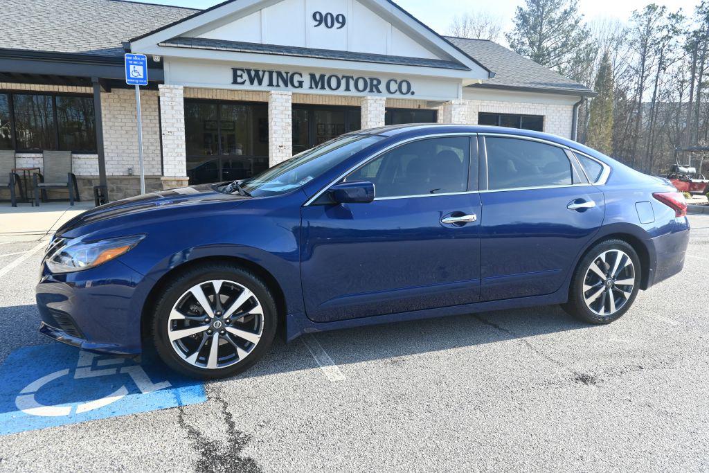 2017 Nissan Altima SR