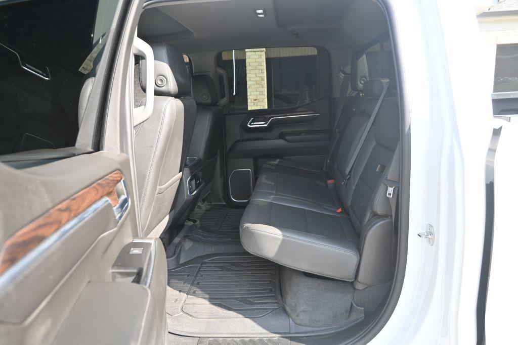 2022 GMC Sierra 1500 SLT - Photo 11