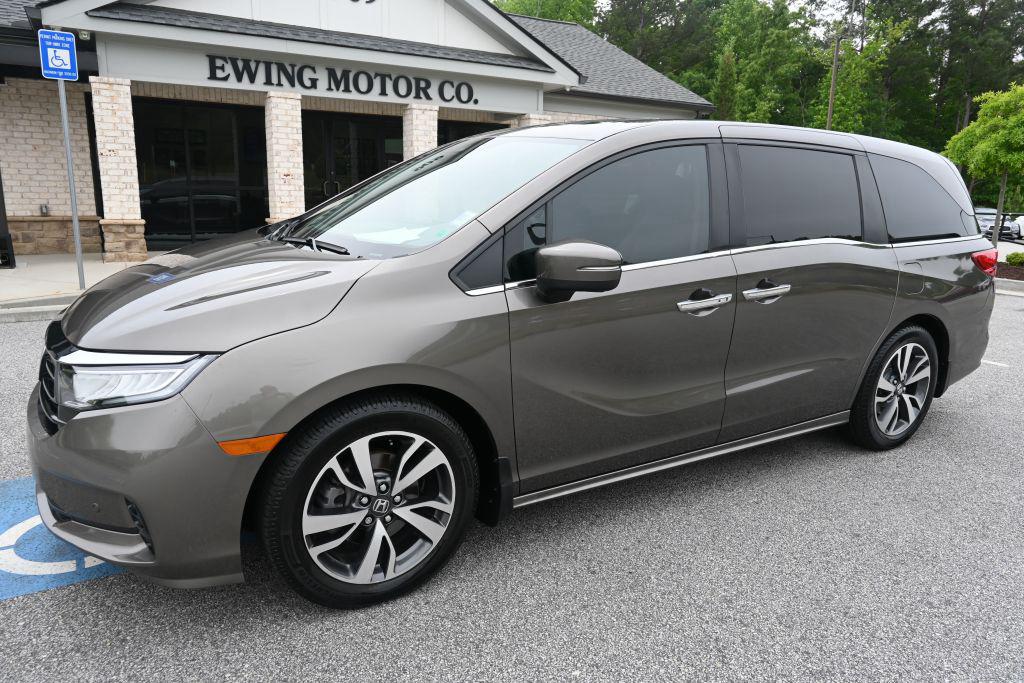 2022 Honda Odyssey Touring's photo