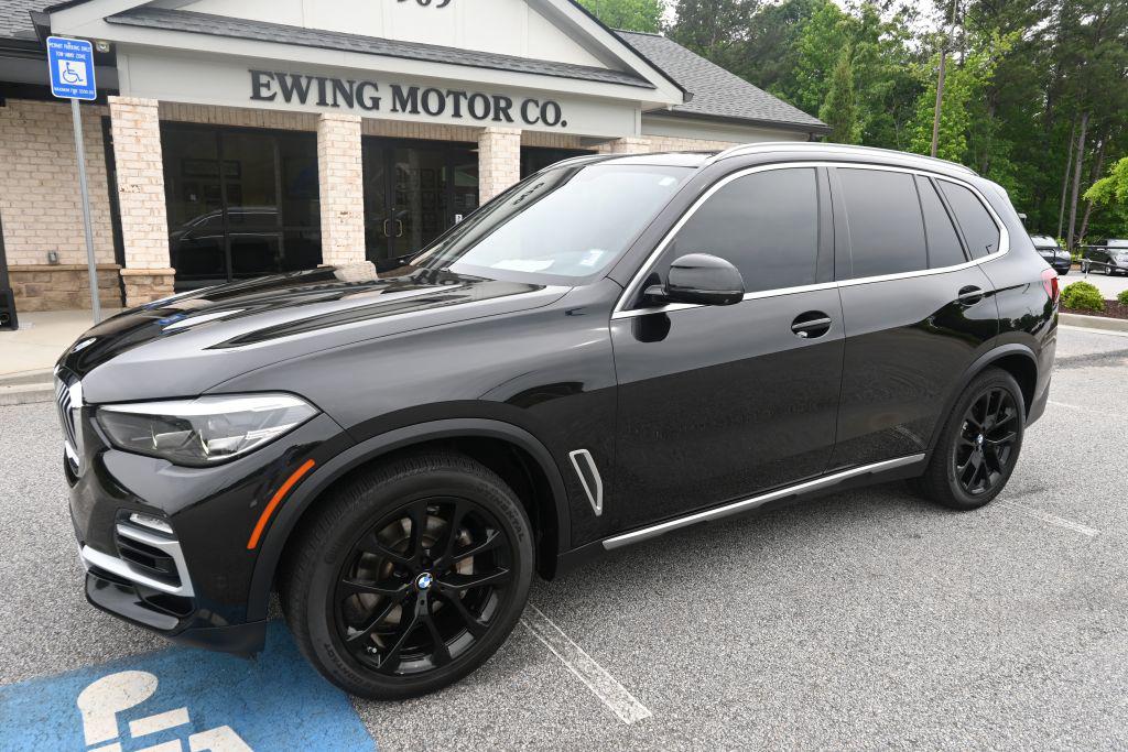 2020 BMW X5 sDrive40i's photo