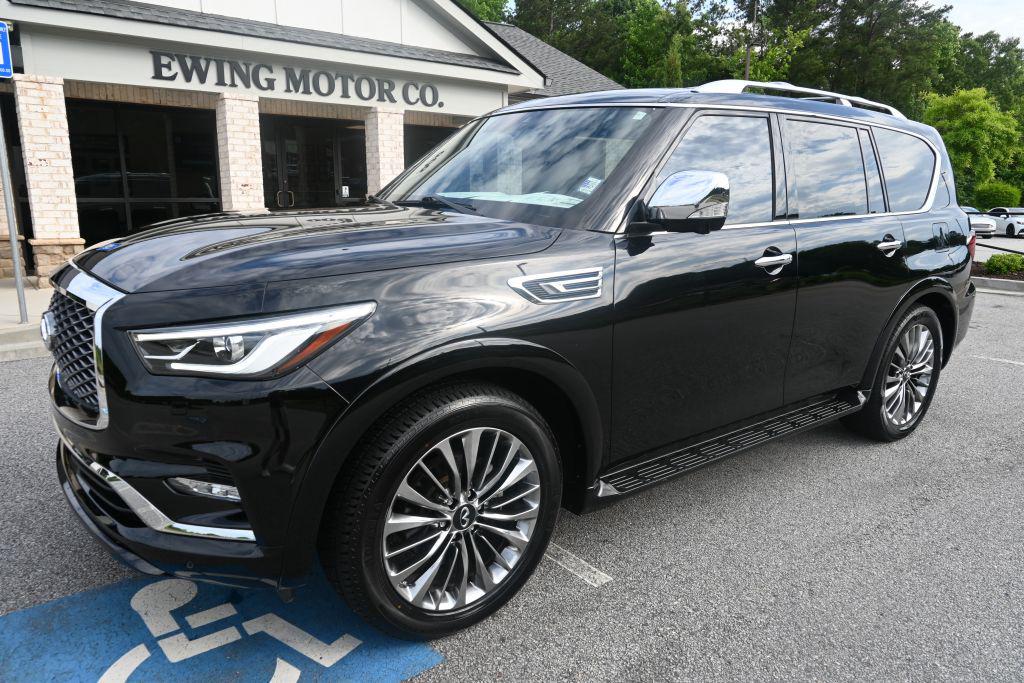 2021 INFINITI QX80 Sensory's photo