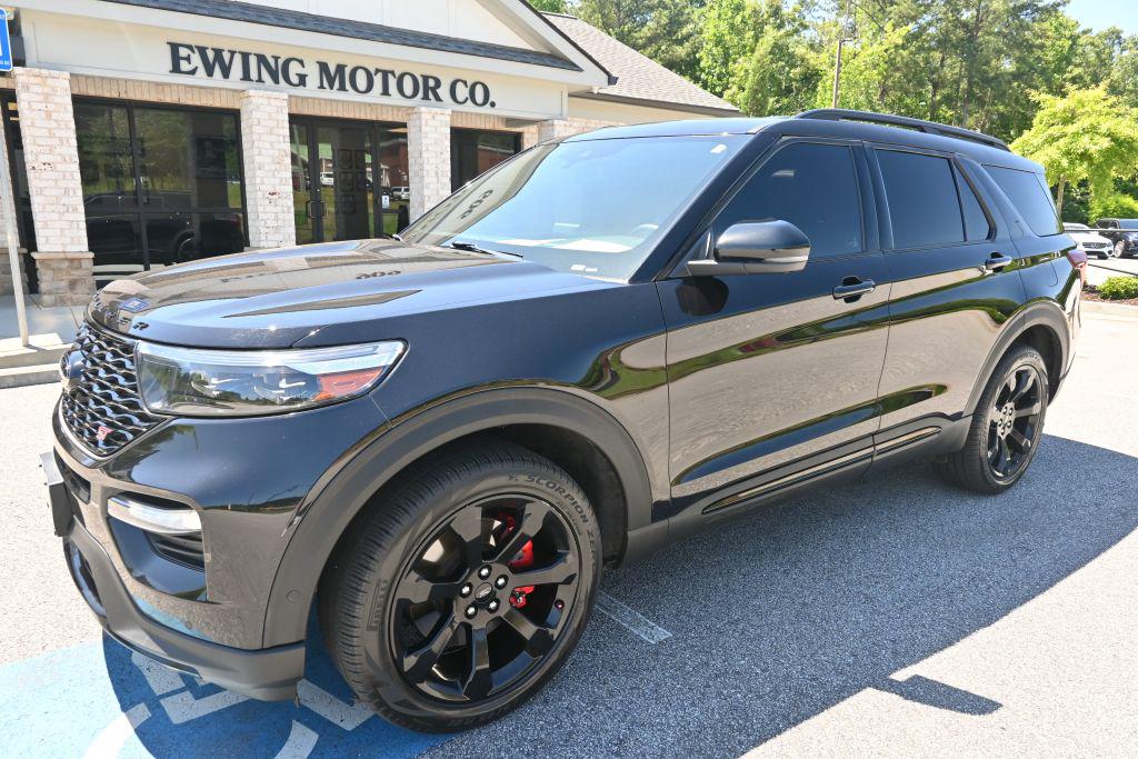 2022 Ford Explorer ST 4WD's photo