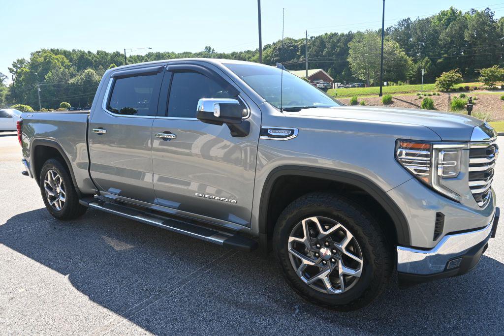 2023 GMC Sierra 1500 SLT - Photo 14