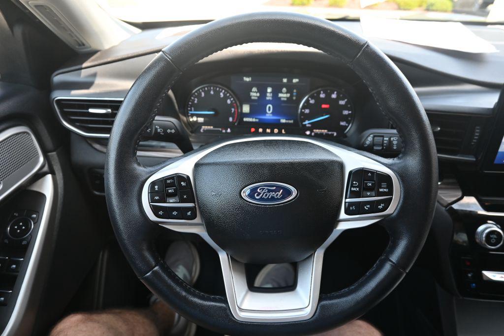 Ford Explorer photo 6