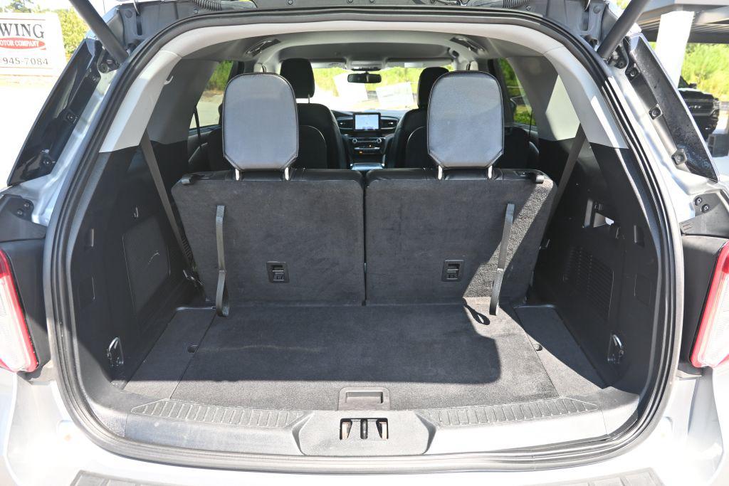 Ford Explorer photo 13