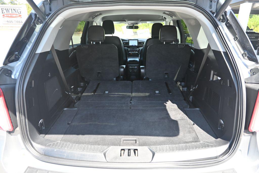 Ford Explorer photo 14