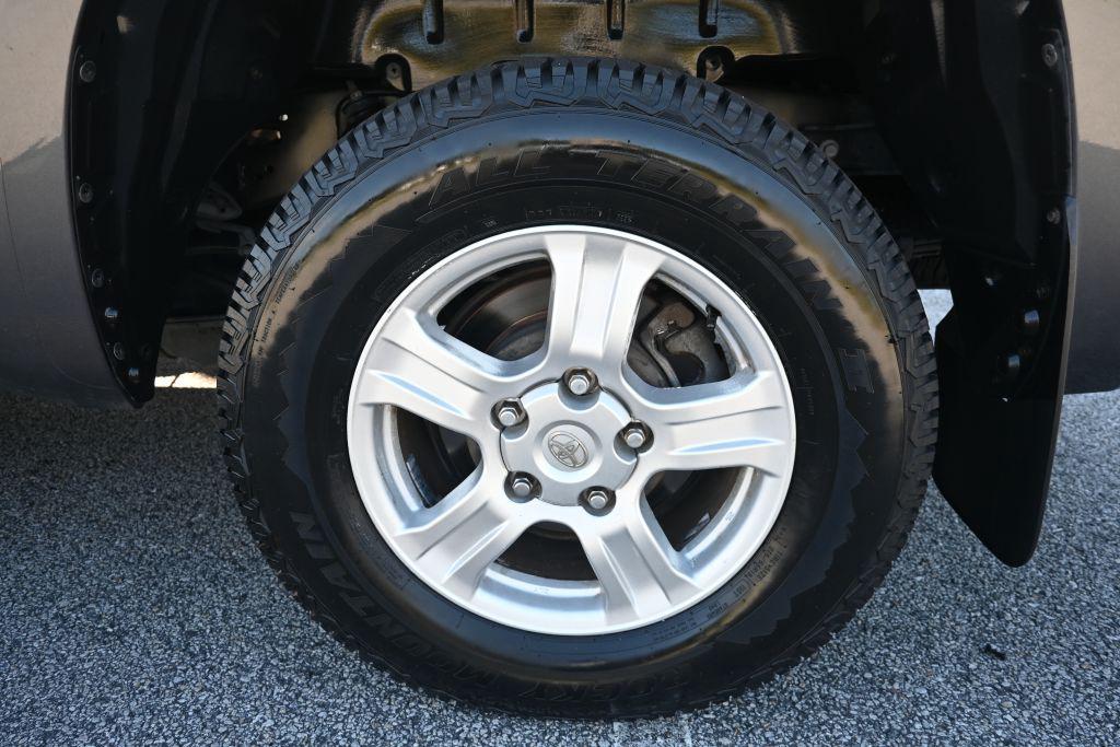 Toyota Tundra photo 18
