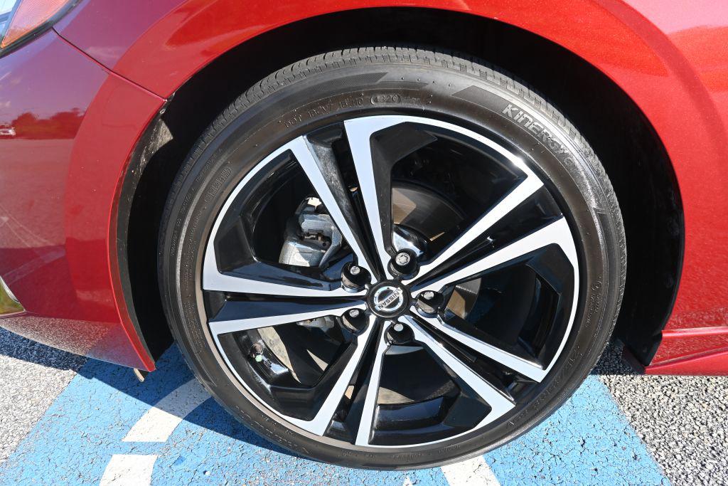 Nissan Sentra photo 17