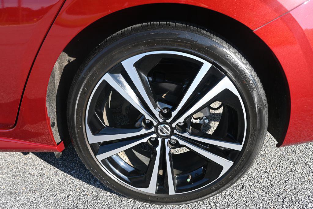 Nissan Sentra photo 18