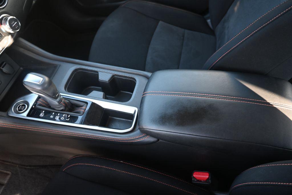 Nissan Sentra photo 8