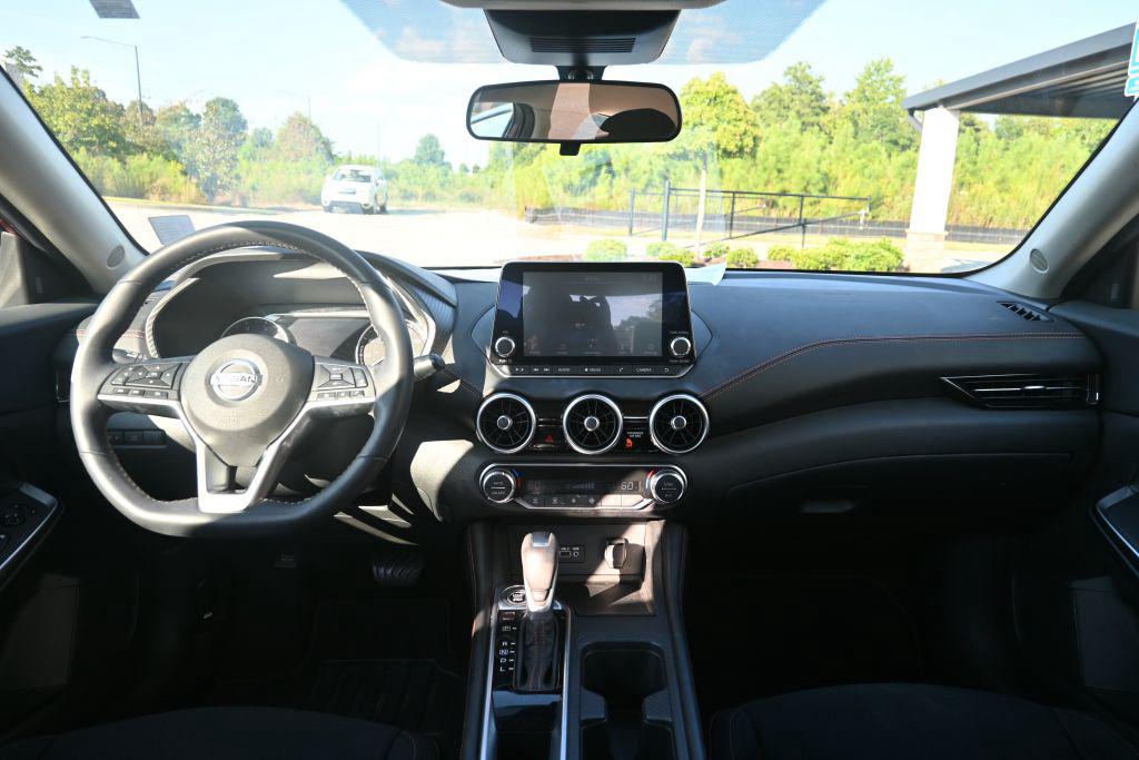 Nissan Sentra photo 3