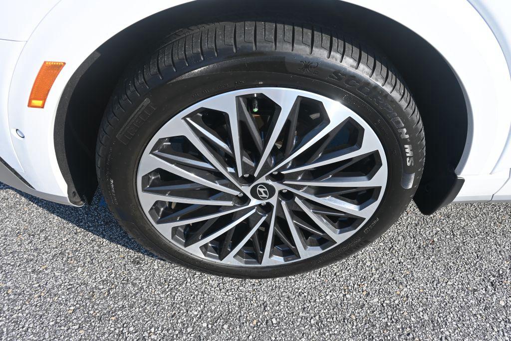 Hyundai Palisade Calligraphy 7 Passenger FWD photo 21
