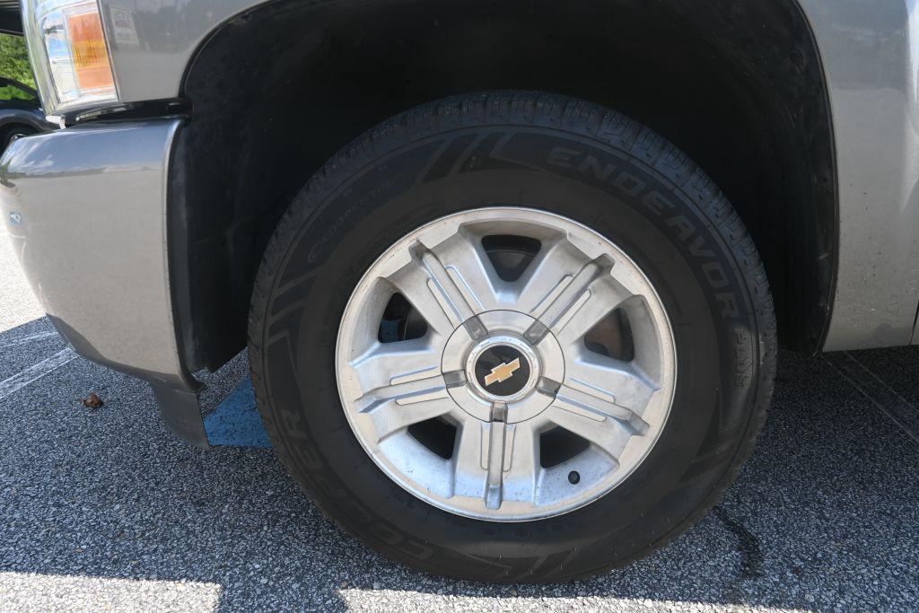 Chevrolet Silverado 1500  Lt photo 14
