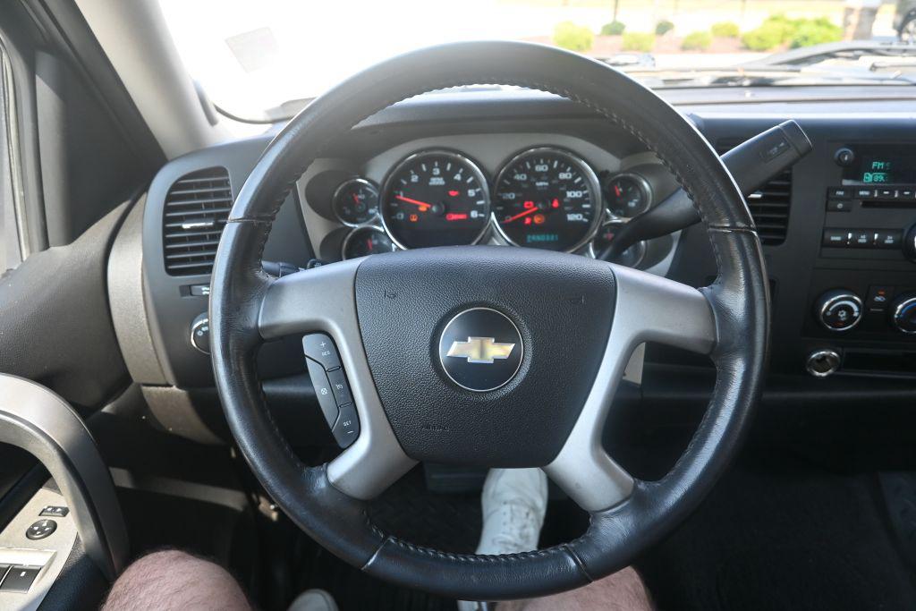 Chevrolet Silverado 1500  Lt photo 5