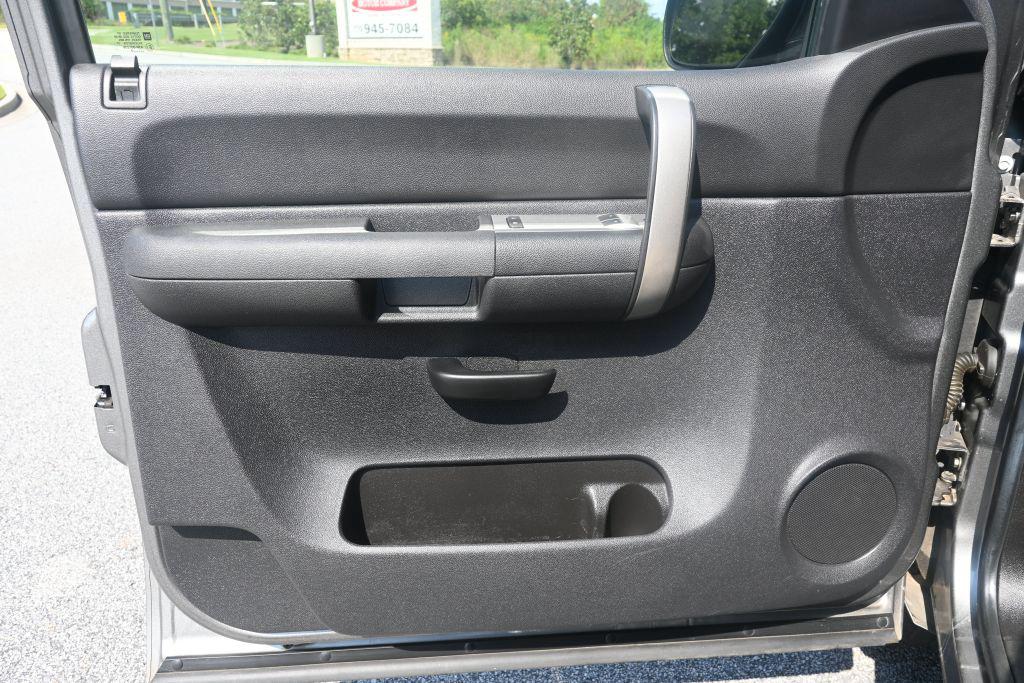 Chevrolet Silverado 1500  Lt photo 4