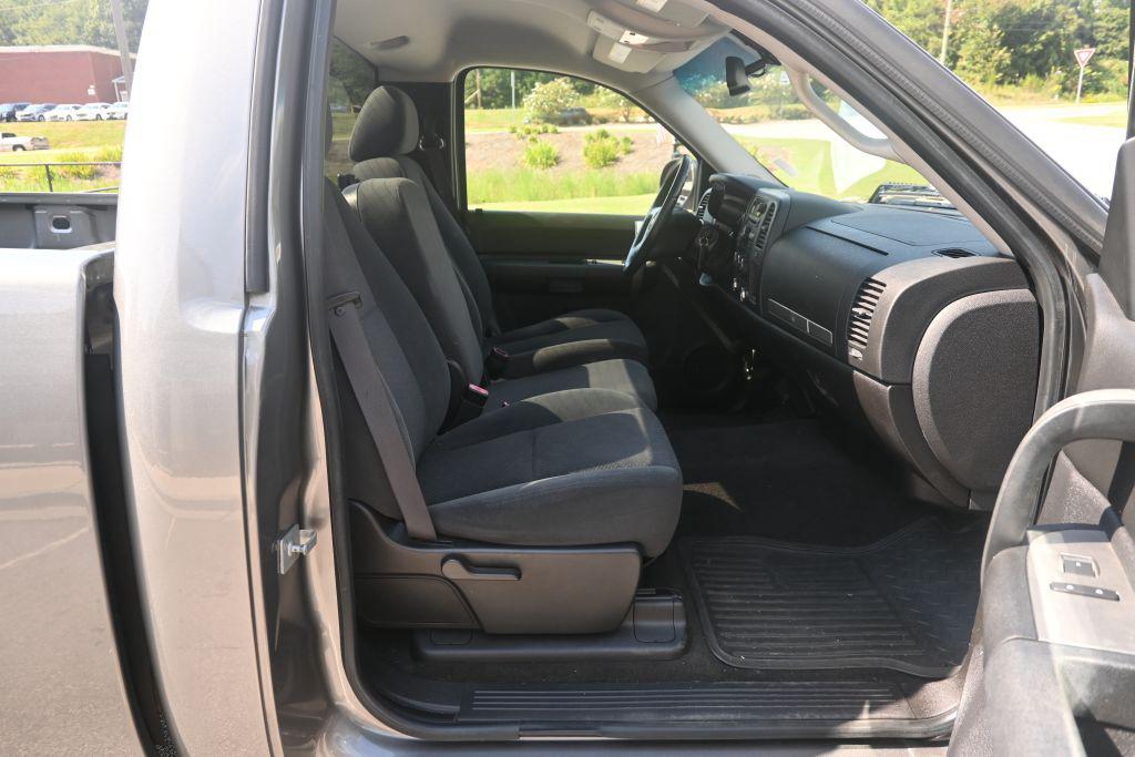 Chevrolet Silverado 1500  Lt photo 9