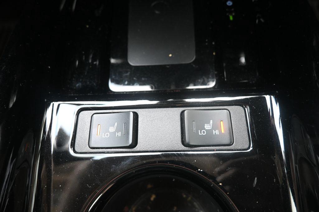 Toyota Prius photo 8