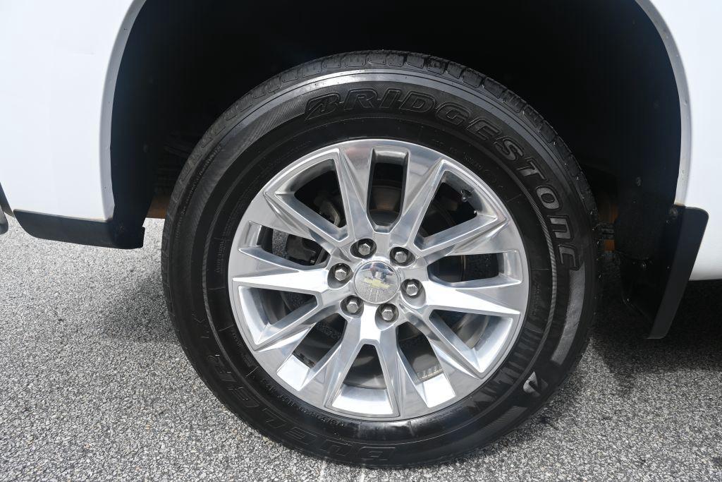Chevrolet Silverado photo 23