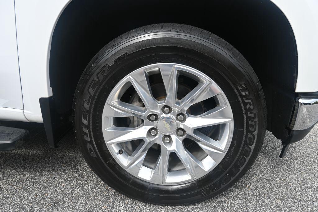 Chevrolet Silverado photo 24