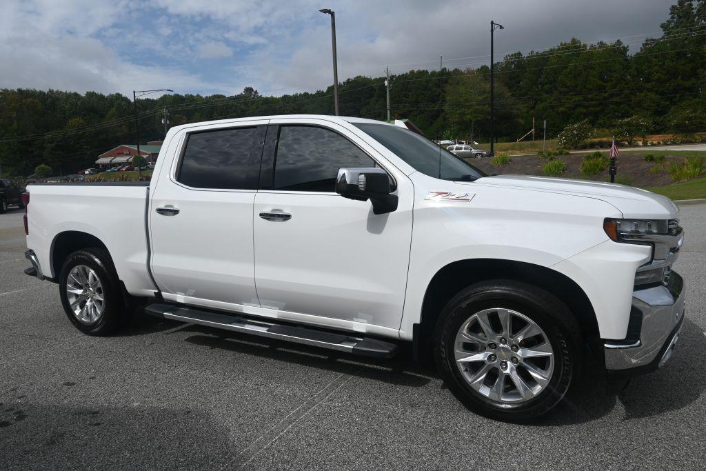Chevrolet Silverado photo 17