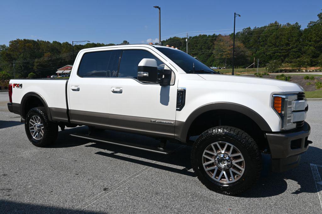 Ford F-250SD photo 17