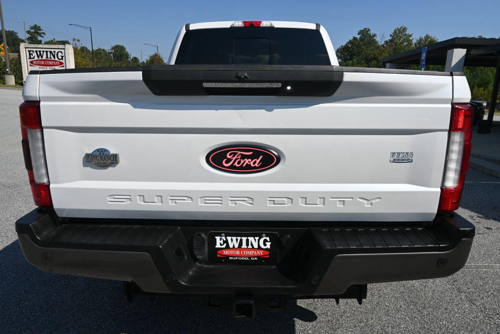 Ford F-250SD photo 20