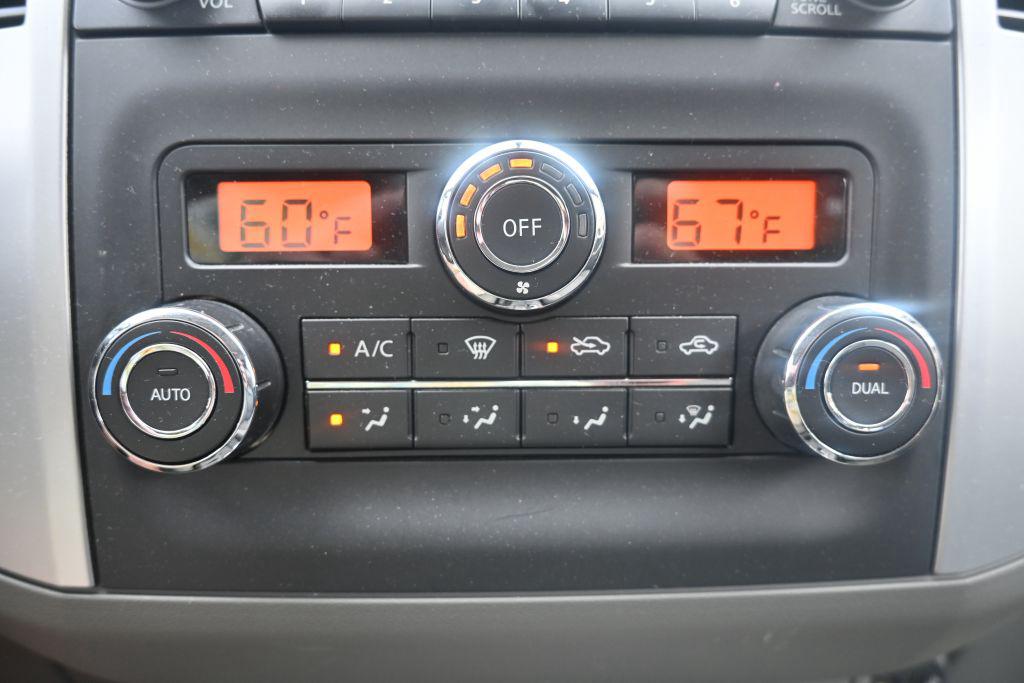 Nissan Frontier photo 8