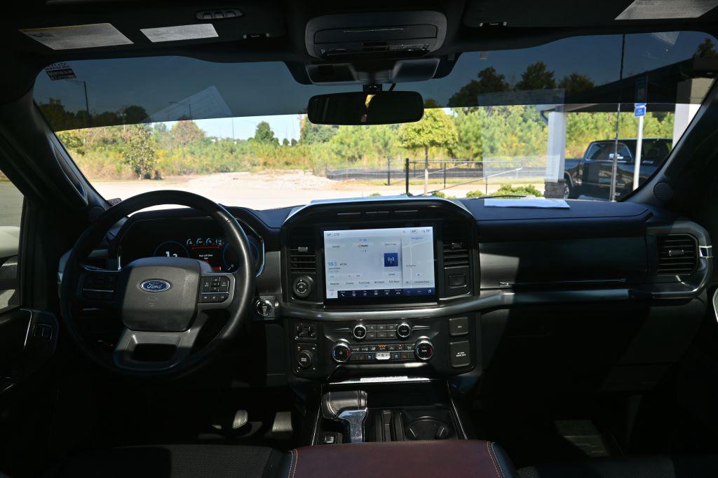 Ford F-150 photo 3