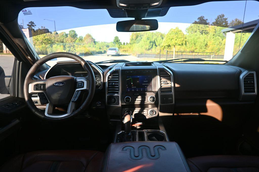 Ford F-150 photo 3