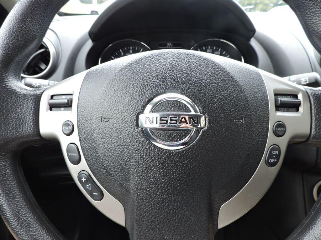 Nissan Rogue photo 6