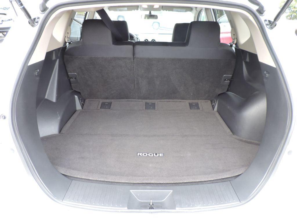 Nissan Rogue photo 10