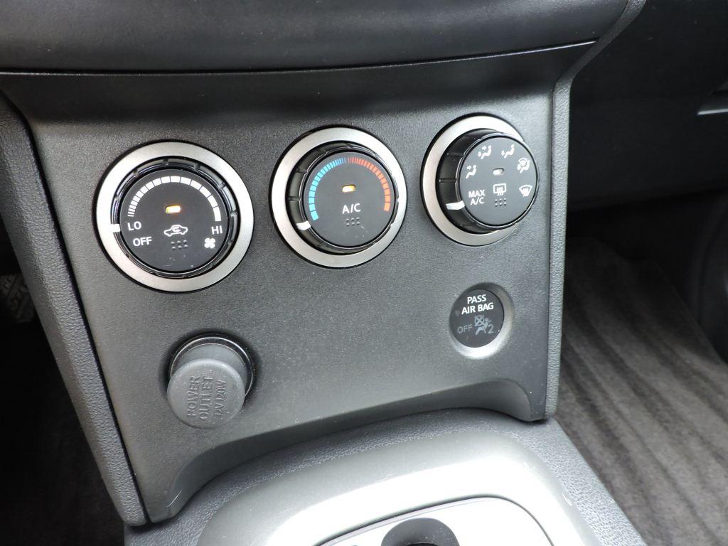 Nissan Rogue photo 5