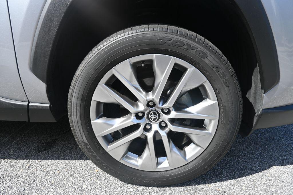 2023 Toyota RAV4 XLE Premium - Photo 23