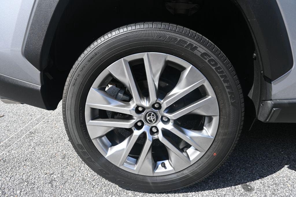 2023 Toyota RAV4 XLE Premium - Photo 22