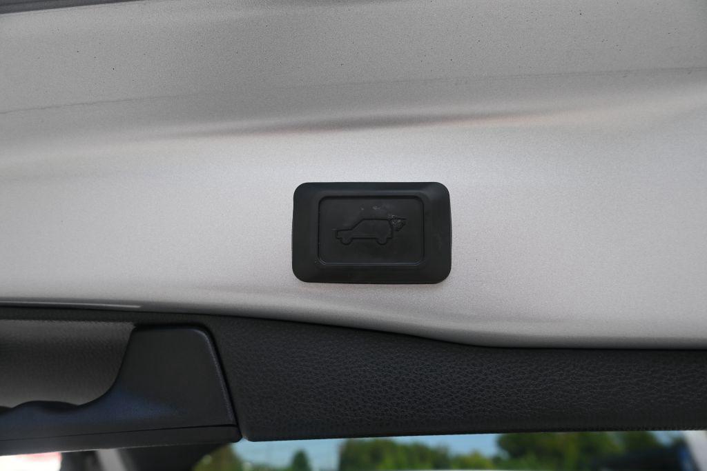 2023 Toyota RAV4 XLE Premium - Photo 13