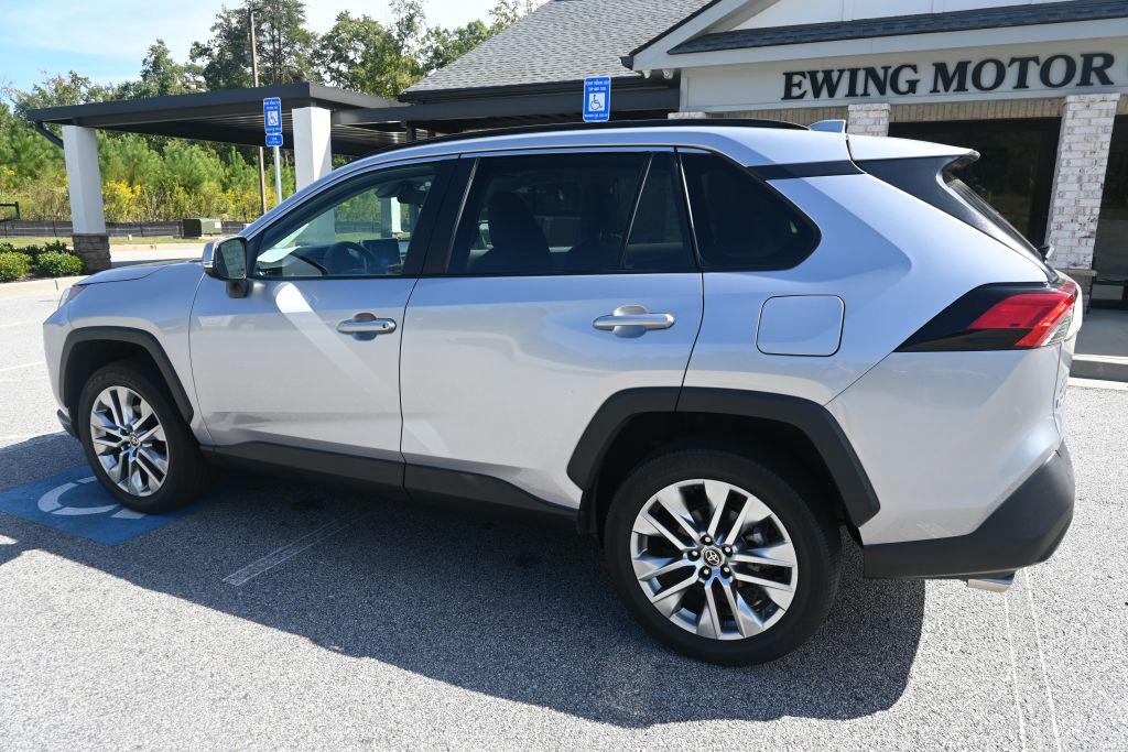 2023 Toyota RAV4 XLE Premium - Photo 18