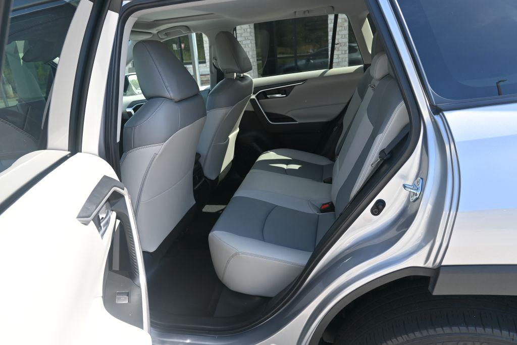 2023 Toyota RAV4 XLE Premium - Photo 11