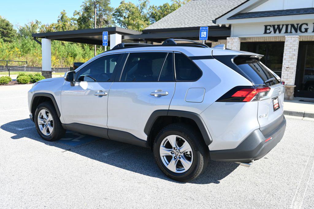 Toyota RAV4 photo 14