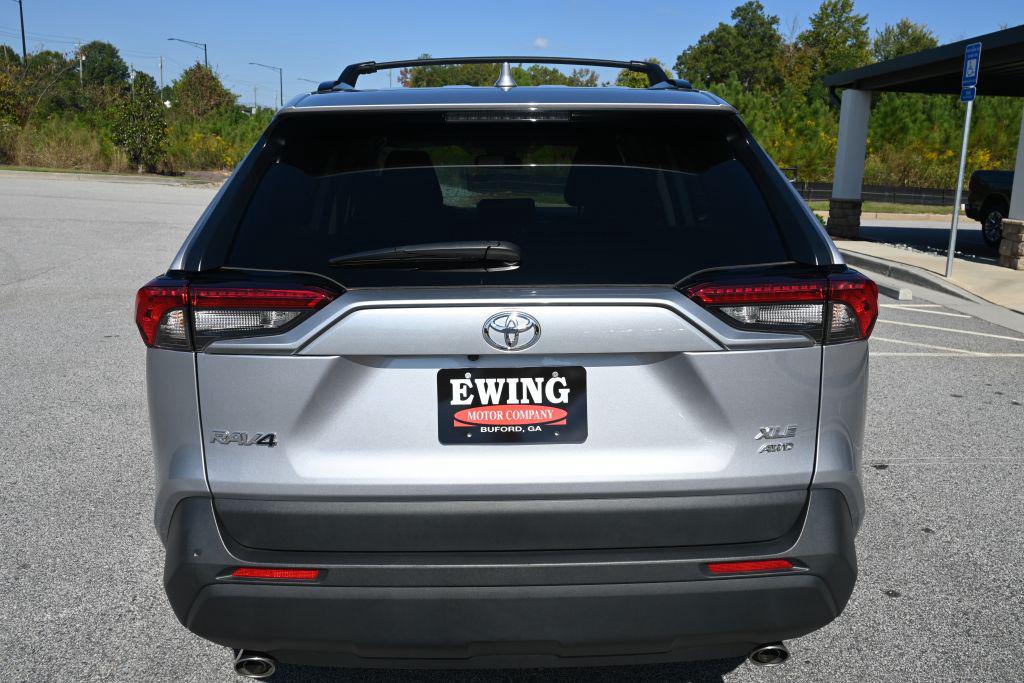 Toyota RAV4 photo 15