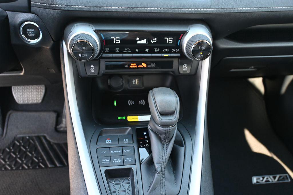 Toyota RAV4 photo 5